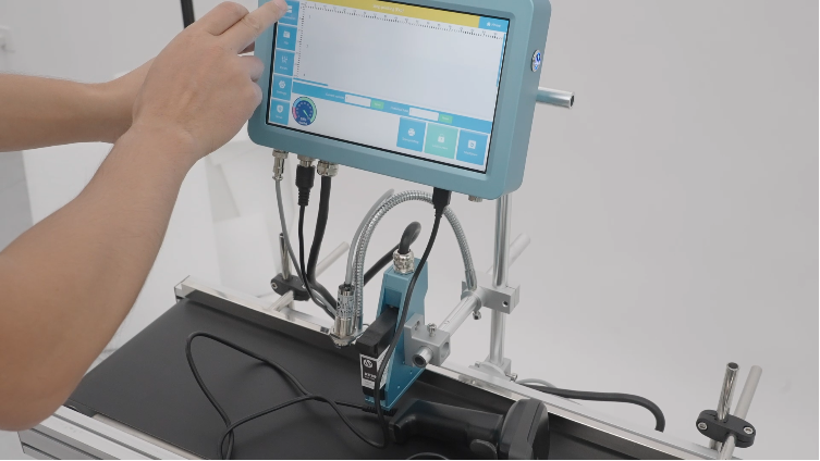 INKMINIC TIJ Online Inkjet Printer with Barcode Scanner Operation Video