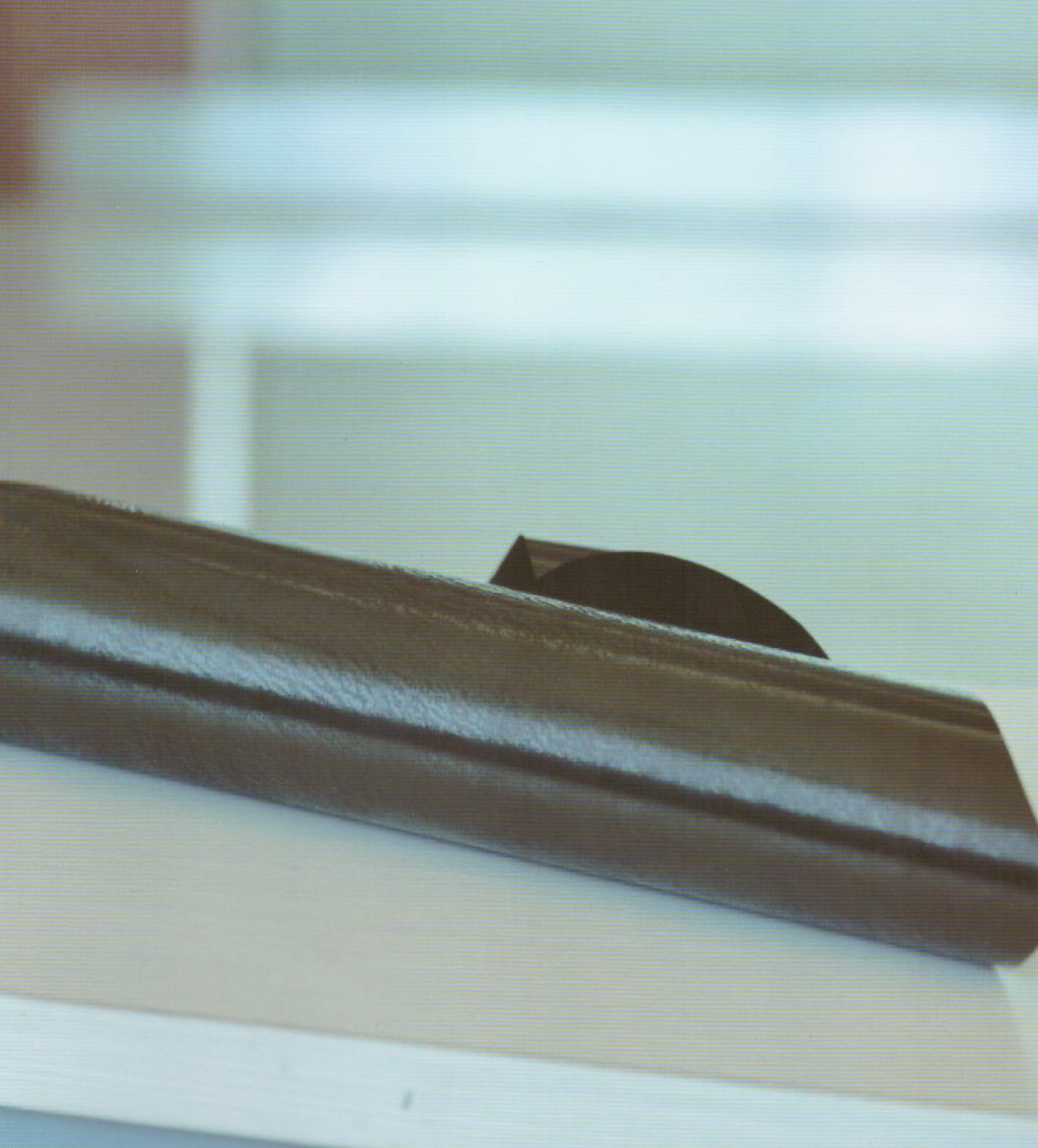 What precautions should be taken when cutting carbon fiber prepreg?