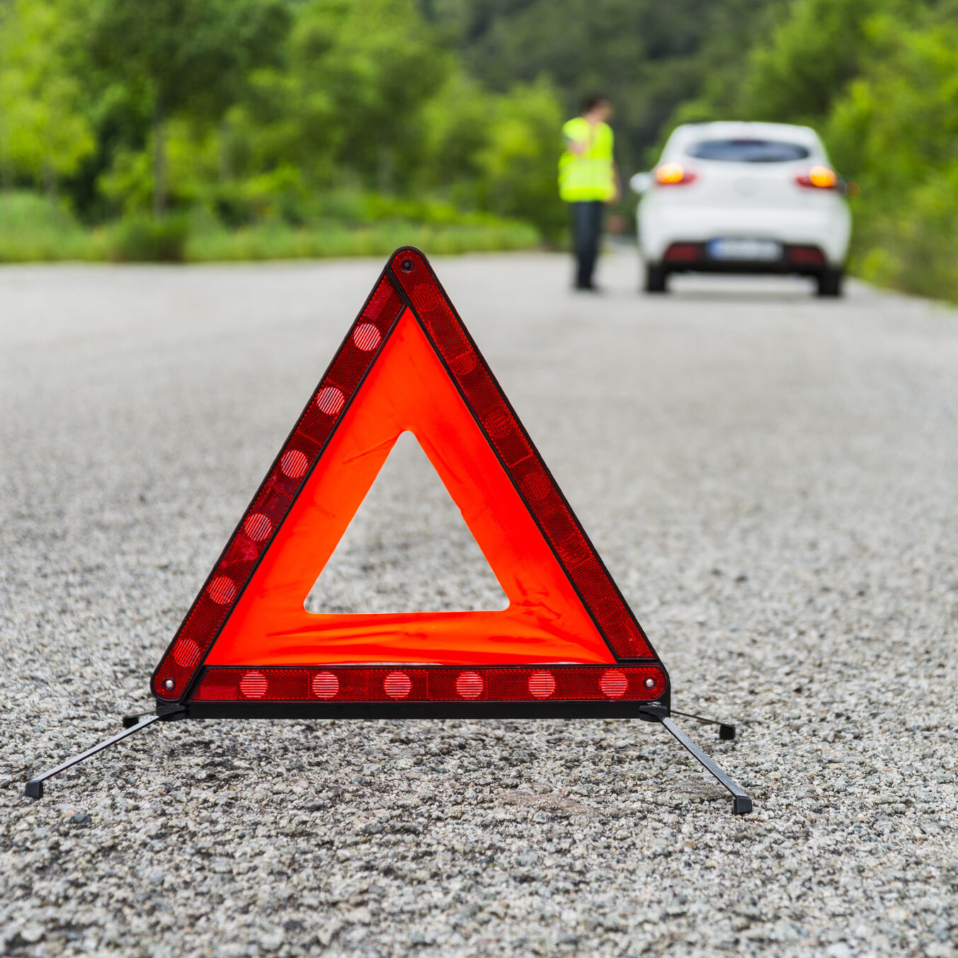 What Makes a Tyre Repair Kit Essential for Every Vehicle Owner