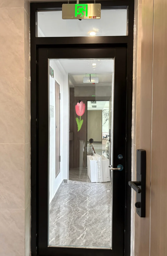 Advanced Fire-Resistant Glazing Technology