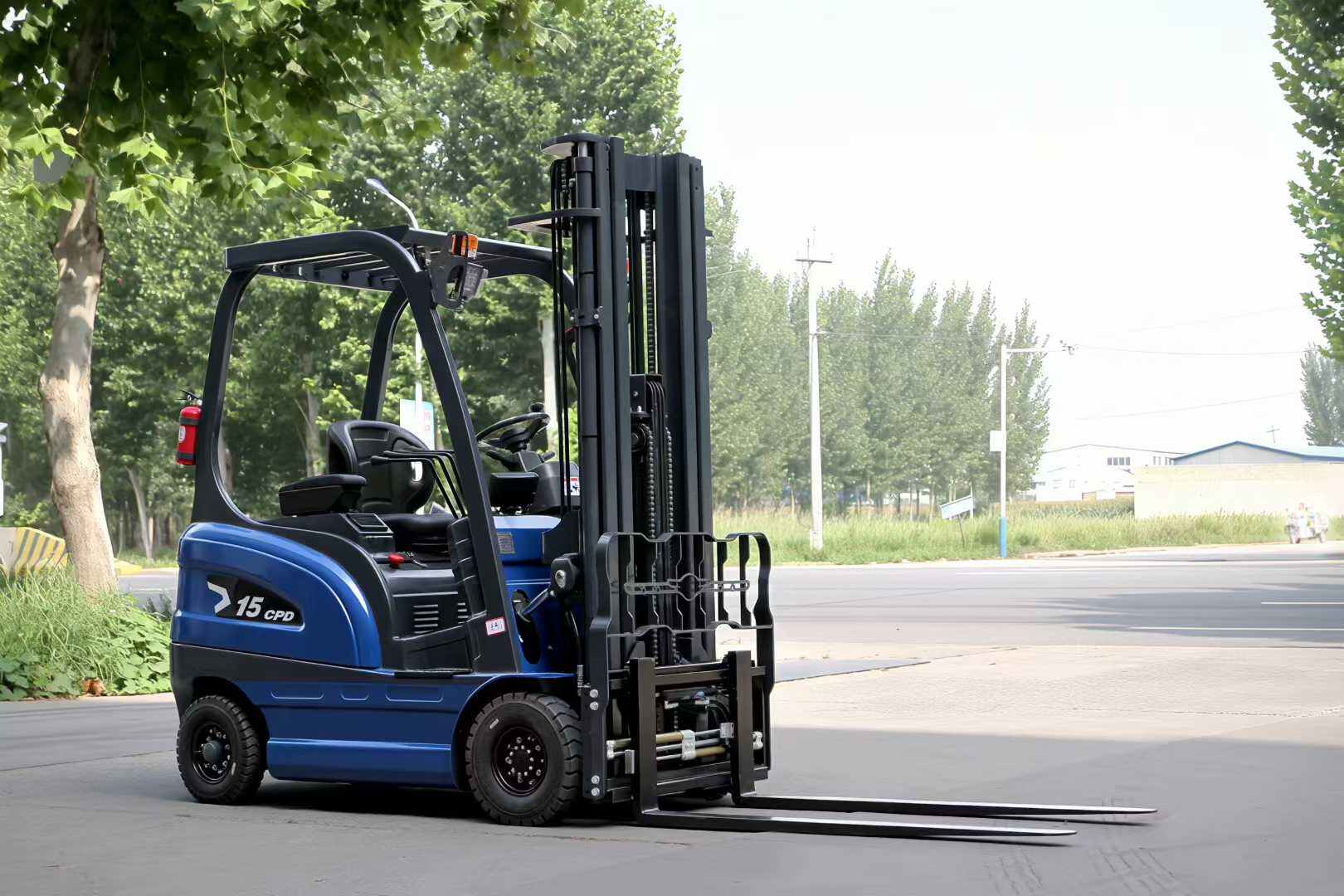 Tingkatkan Operasi Anda dengan Forklift Industri Canggih