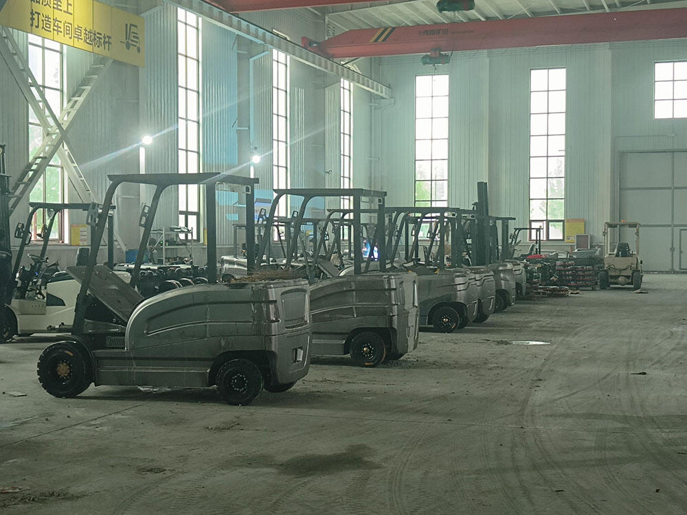 Thai Customer Orders Electric Forklifts