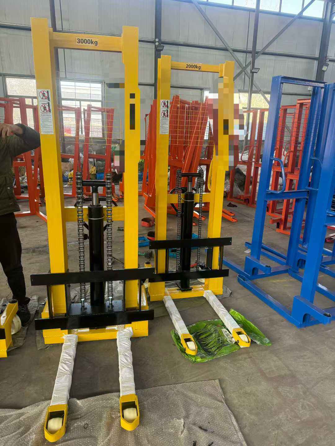 Discover the Best Manual Forklift Trucks for Your Logistics Needs