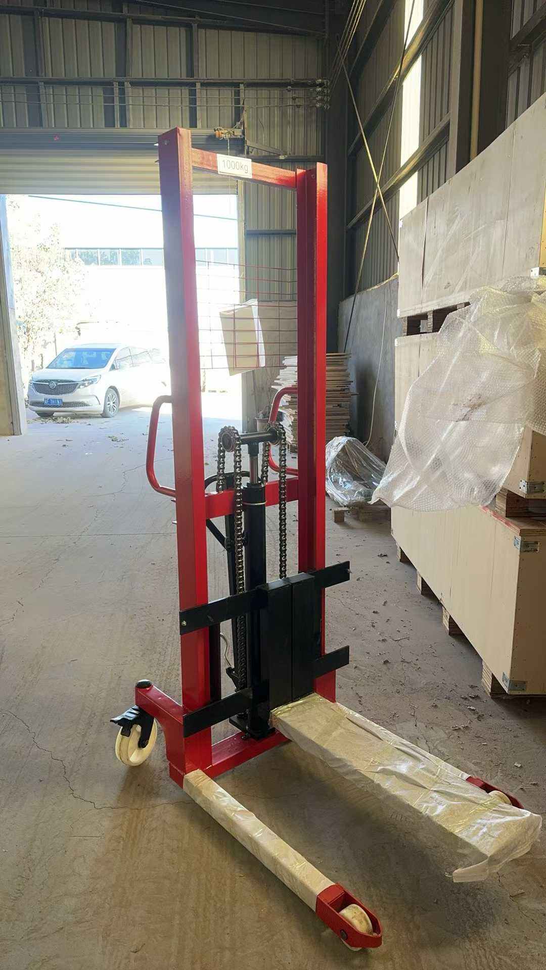 คู่มือรถโฟร์คลิฟต์แบบใช้มือ: คู่มือฉบับสมบูรณ์สำหรับการจัดการอย่างมีประสิทธิภาพ