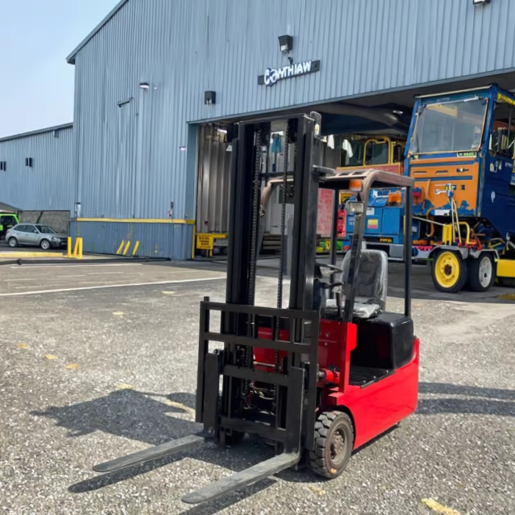 High Quality Electric Forklift Truck for Sale Low Price with Lifting Height Feature manufacture