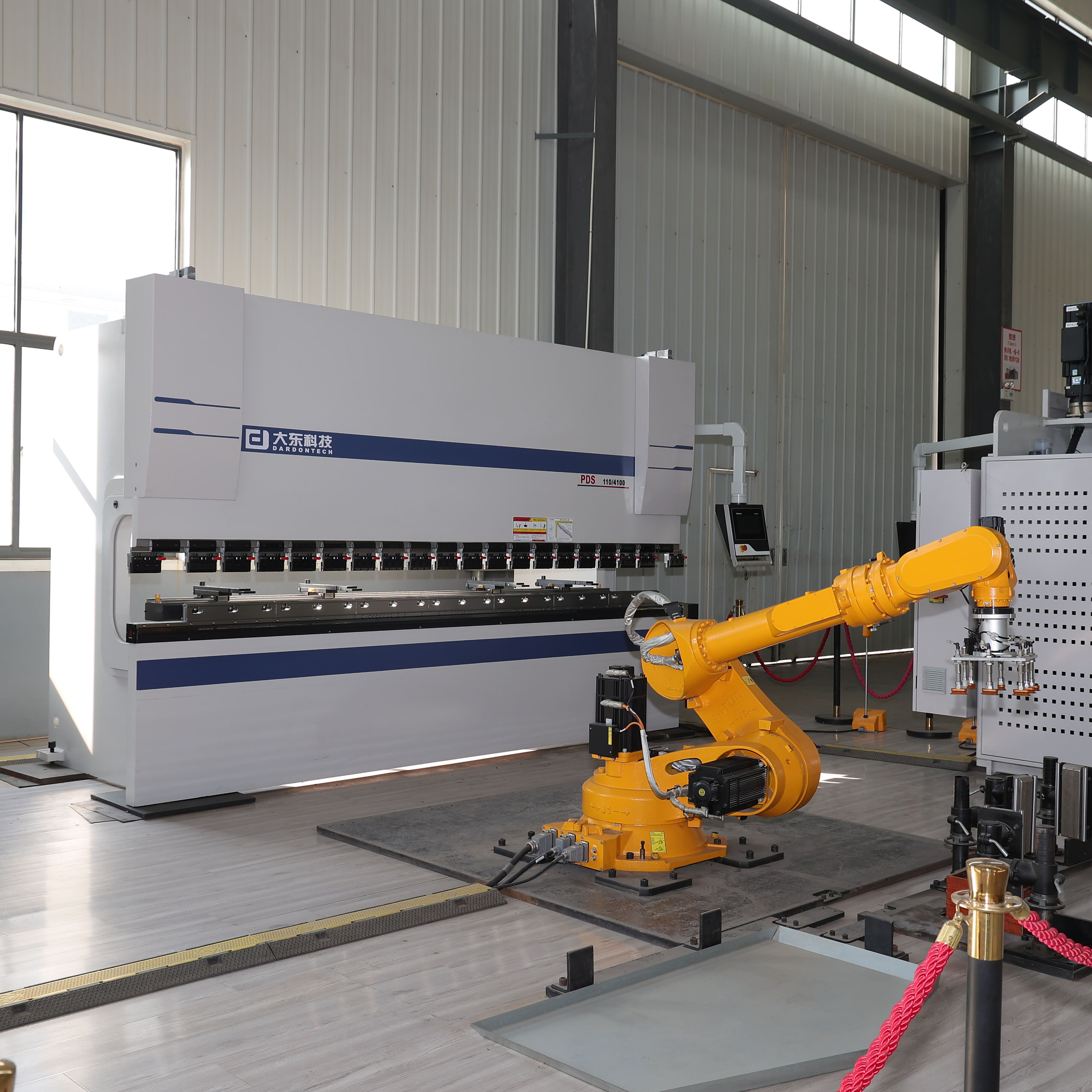 How to Choose the Right Metal Bending Machine for Wholesale Needs?