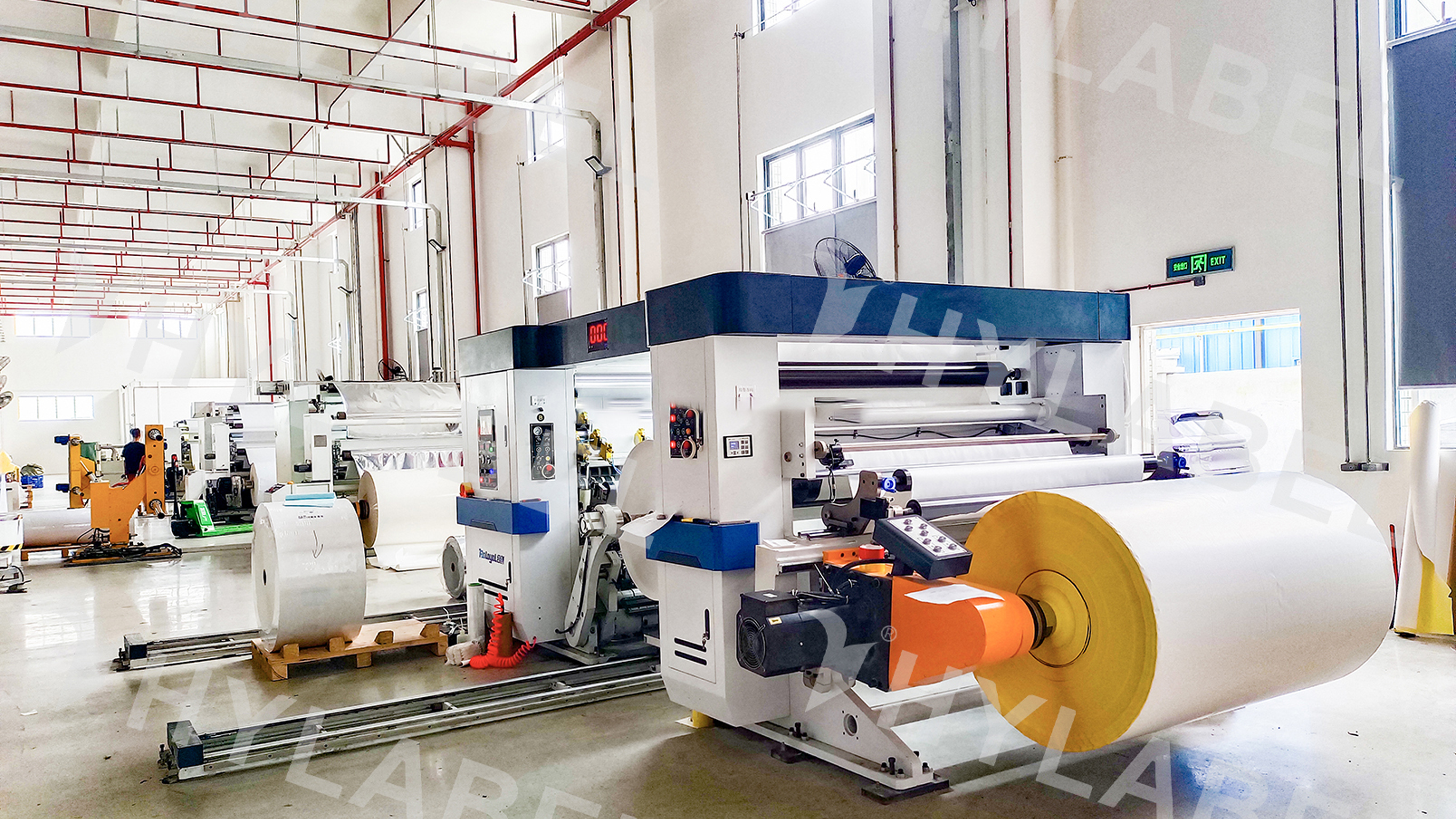 Clear Jumbo Label Material Polypropylene PP Label Stock Self Adhesive Sticker Jumbo Bopp Label Sticker22.png