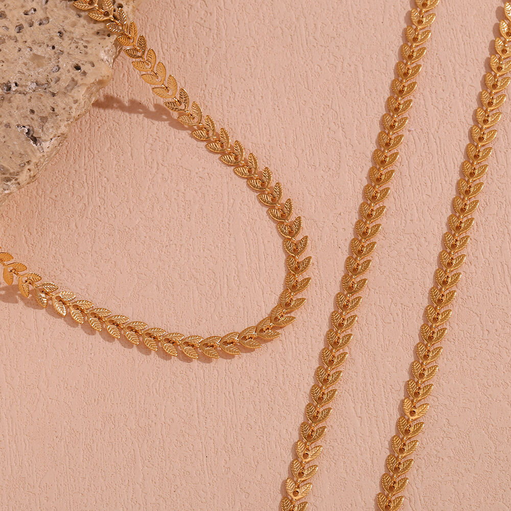 Pourquoi les colliers ras-de-cou sont-ils un accessoire indispensable ?