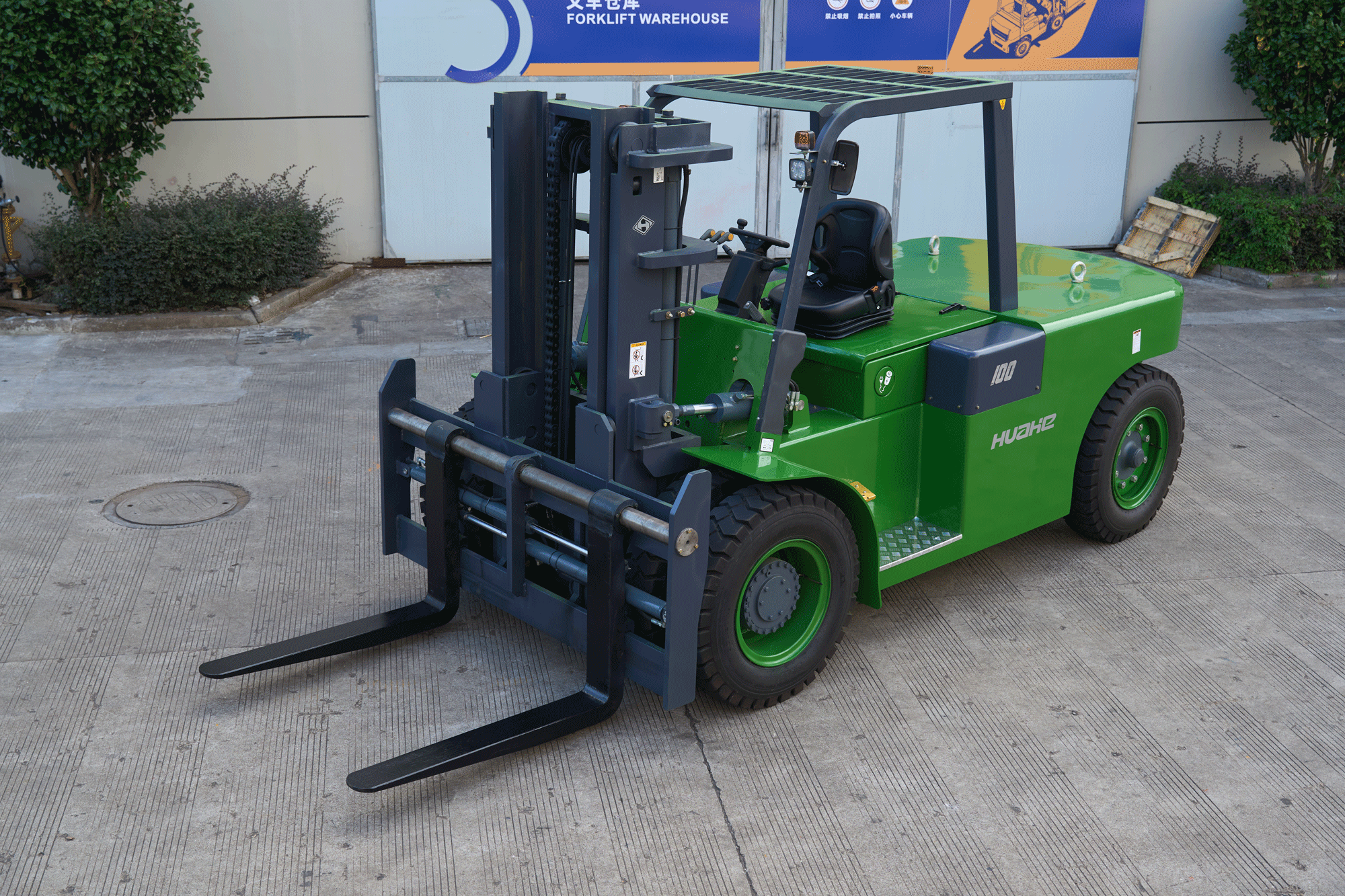 Customized Electric Forklift Solutions for Cold Storage