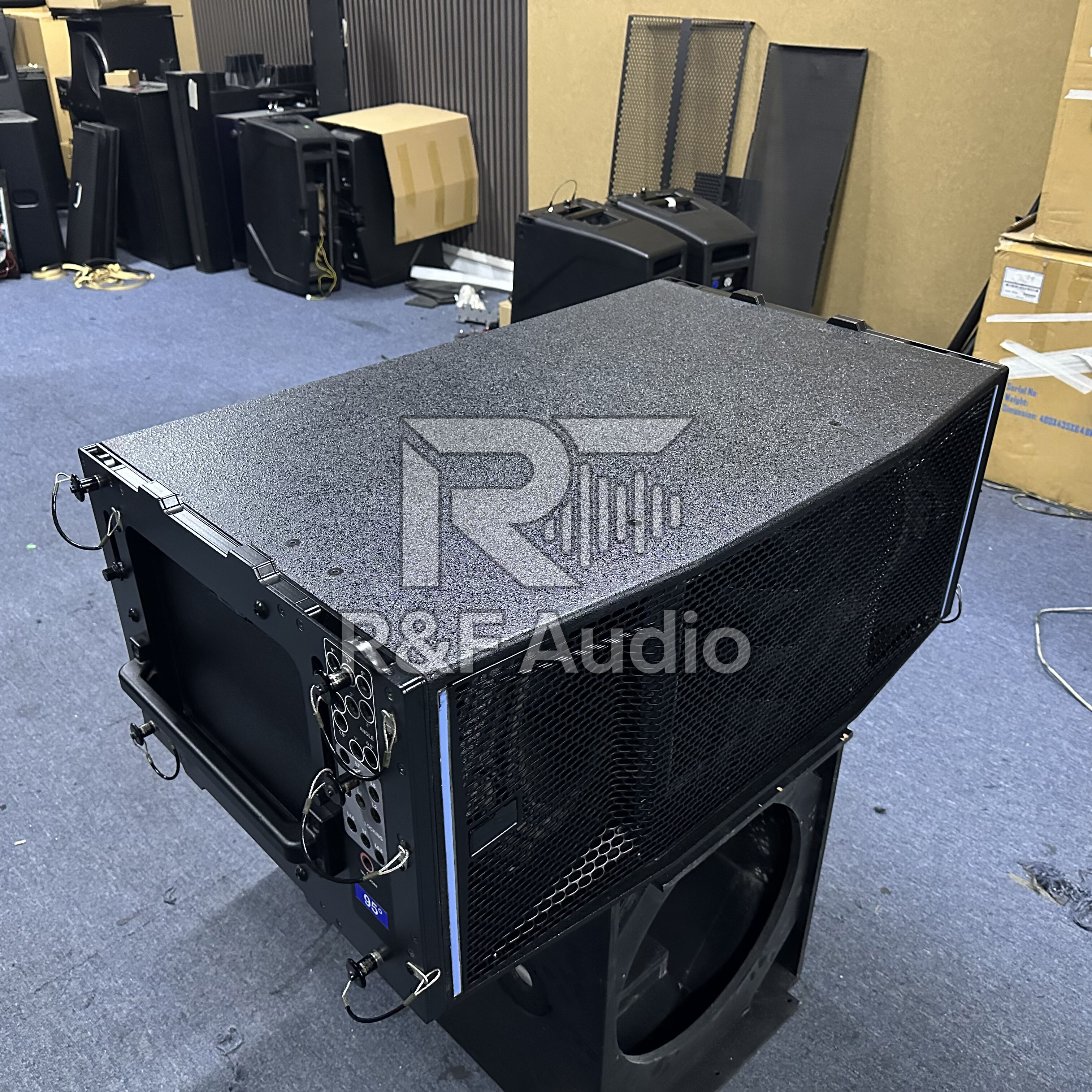 Qualità audio professionale con elaborazione intelligente del suono