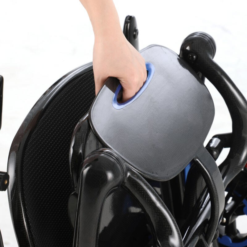 Lekka mobilność podczas podróży – wózek inwalidzki elektryczny z włókna węglowego