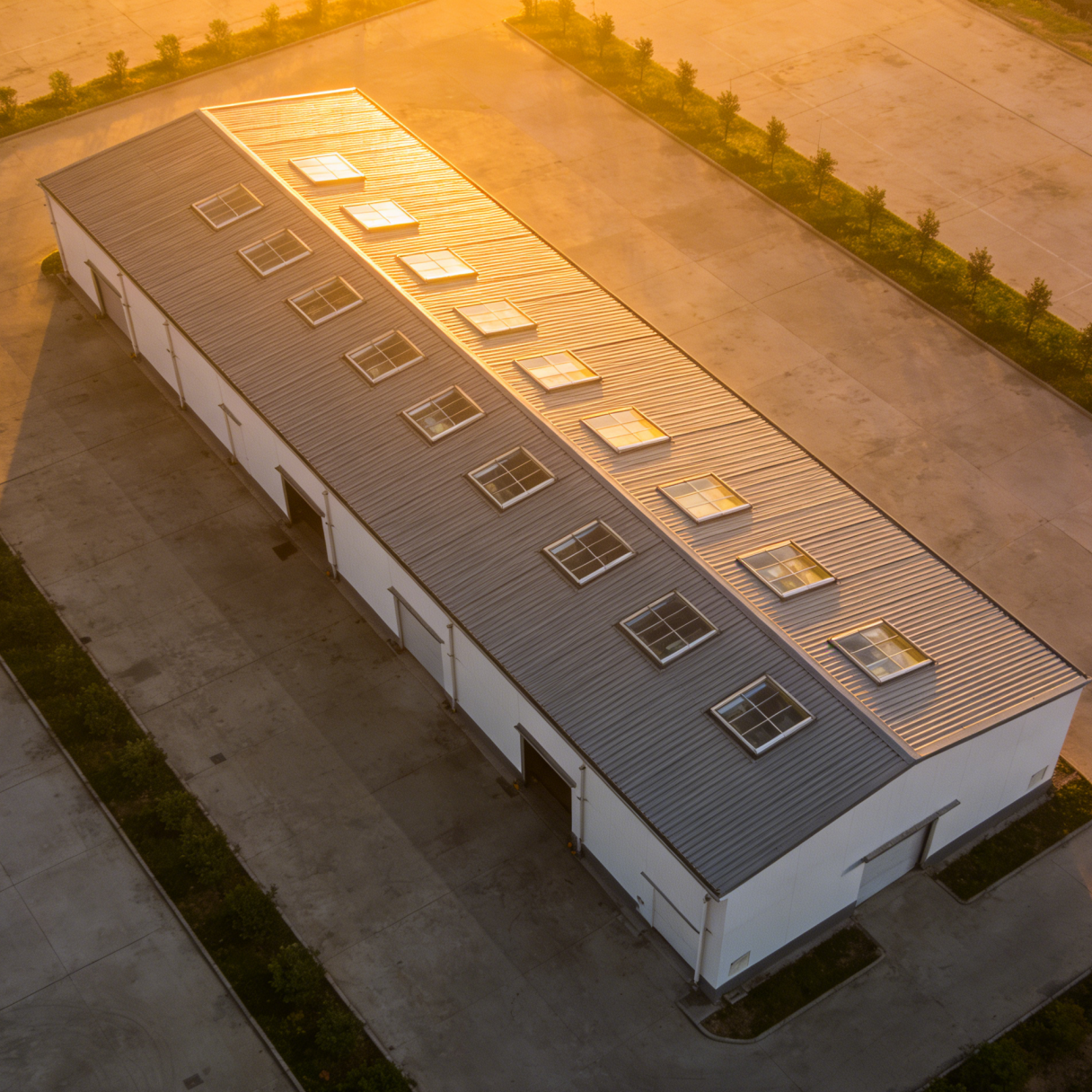 Zvyšte úroveň svých projektů díky našim řešením pro portálové konstrukce skladů