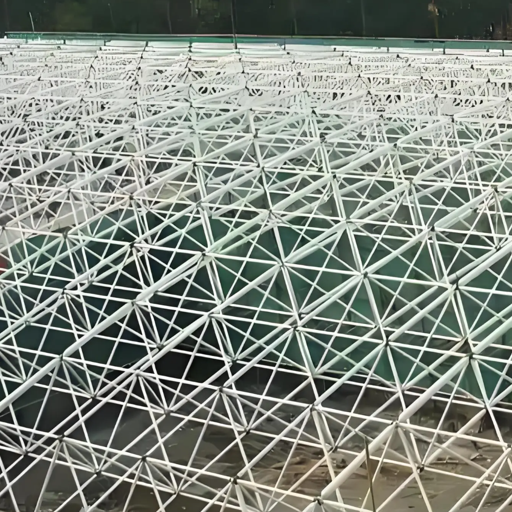 Kiváló minőség és pontosság a térbeli rácsos szerkezeti rendszerekben