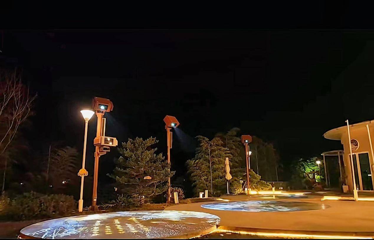 Light And Shadow Create a Big Show Of Immersion Night Tour, And The Waterproof Box Of Outdoor Projector Of Dongguan Shirui Company Helps Huzhou Reproduce The Culture Of "Lu Yu And Tea"