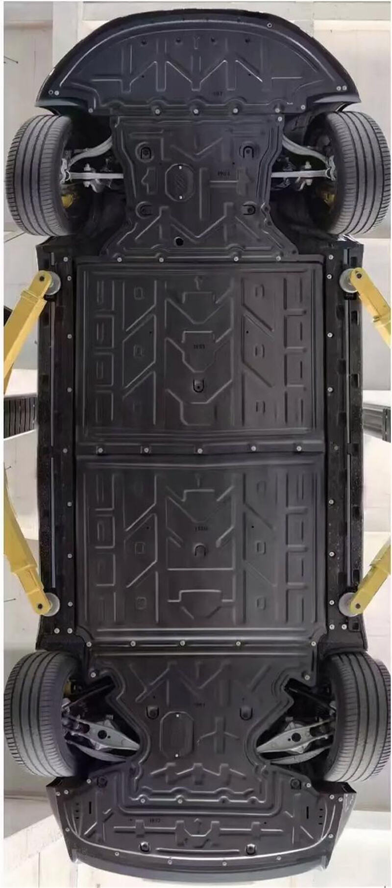 Xiaomi SU7 chassis protection plate.jpg