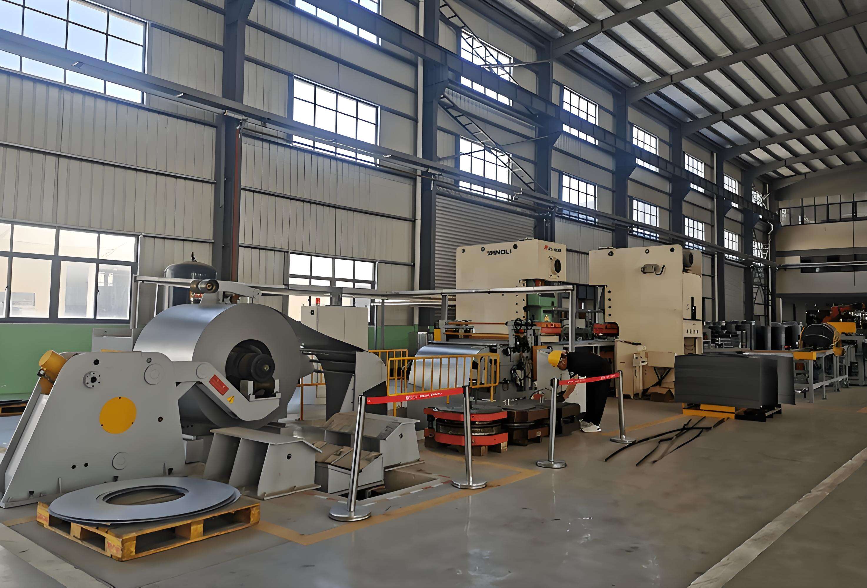 Procesul de Fabricație prin Stantare în 9 Pași: De la DFM la SPC