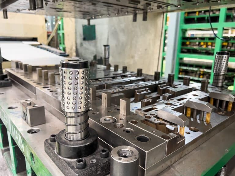 Geheimnisse des Stanzens und der Werkzeuge: Wichtige Erkenntnisse, die Ingenieure sich früher gewünscht hätten