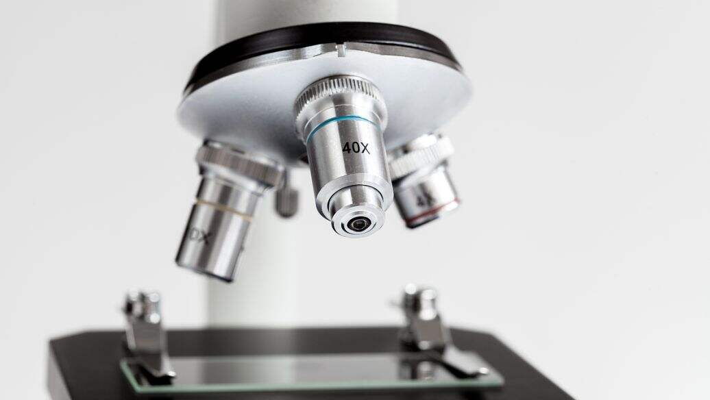 close up view of a properly cut aluminum edge showing clean striations and minimal heat effects