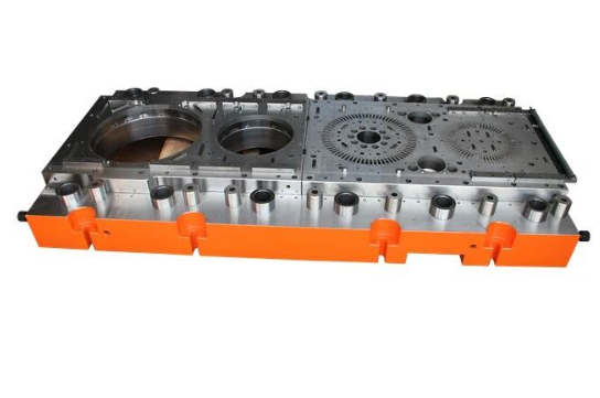 cnc precision machining transforms raw steel into die components