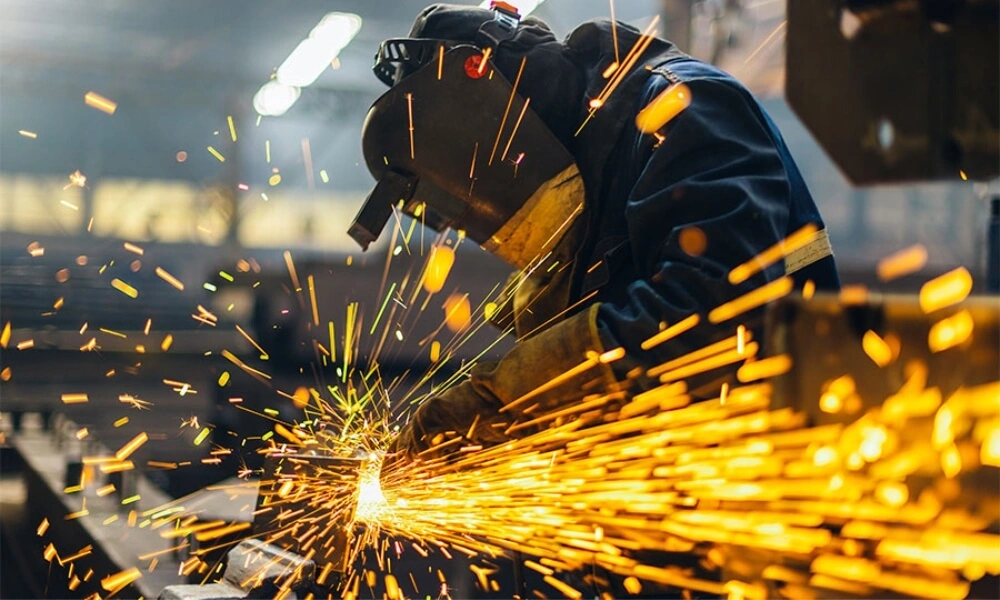 controlled welding systems help reduce risk for workers and nearby staff