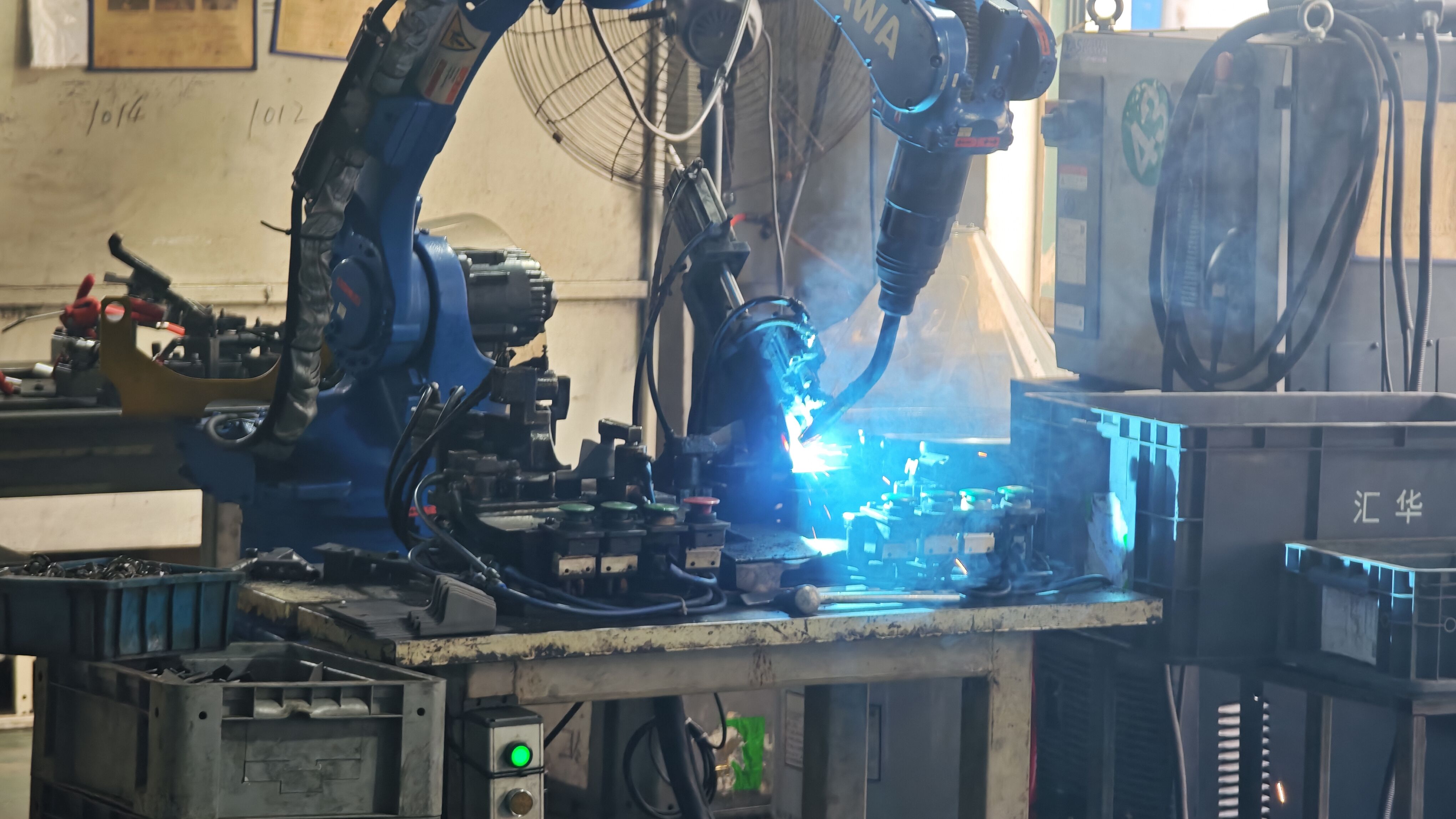 automotive aluminum extrusions prepared for repeatable mig welding