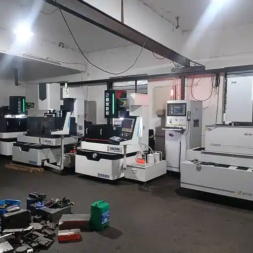 Warum Laser-Schneiden auf Abruf herkömmliche Verfahren für maßgeschneiderte Teile übertrifft