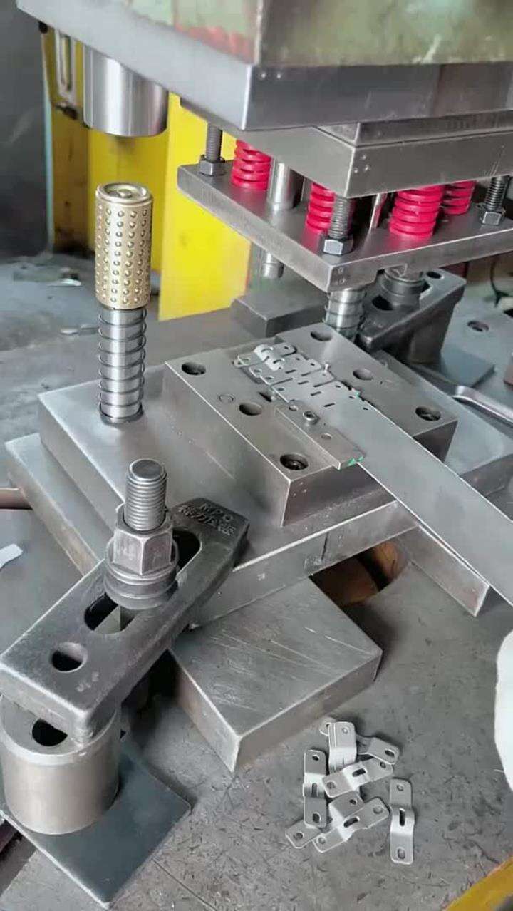 comparison of punching versus laser cutting methods in modern metal fabrication