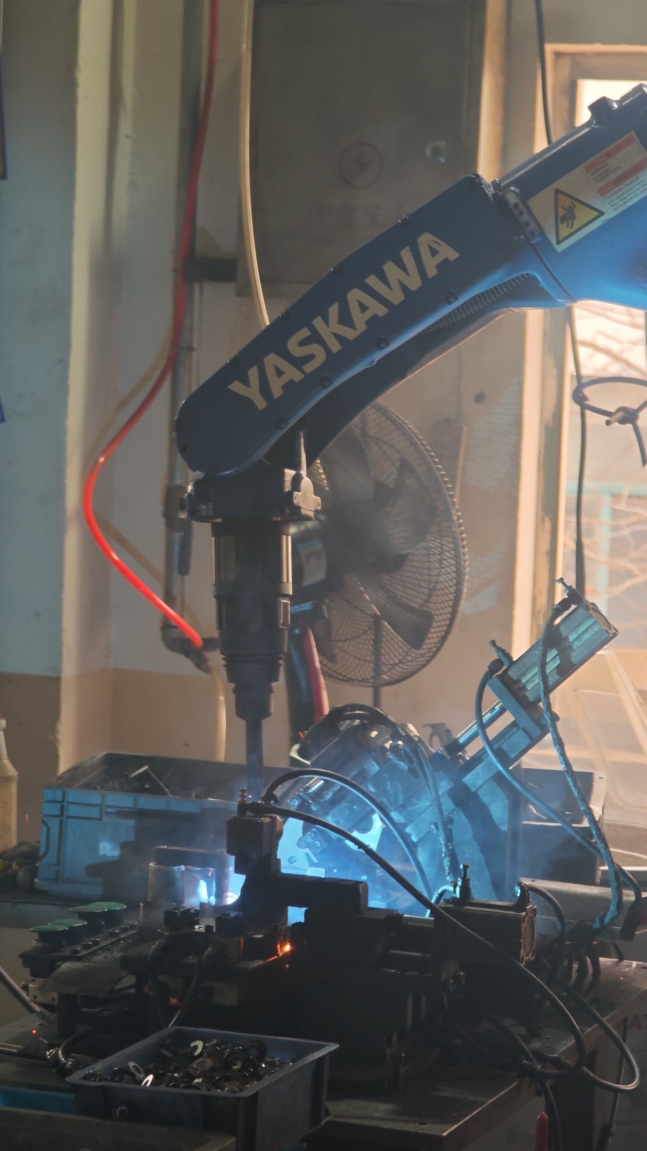 saw offers high output on suitable joints but less flexibility in difficult positions