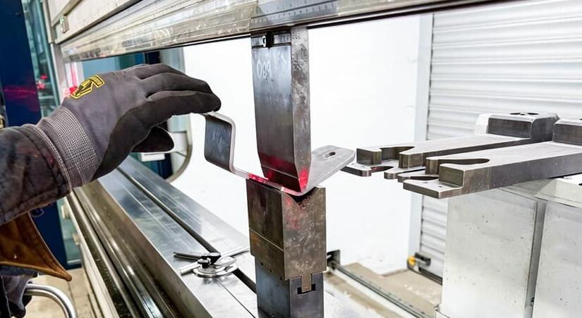 precision press brake tooling including various punch profiles and v die openings