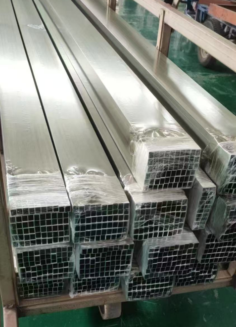 Defectes Comuns d'Extrusió i Mètodes de Prevenció per a l'Extrusió d'Alumini Automotiu