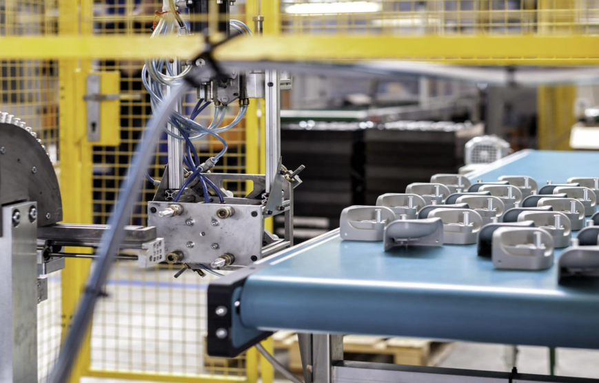 modern precision sheet metal fabrication facility showcasing advanced laser cutting and cnc machining capabilities