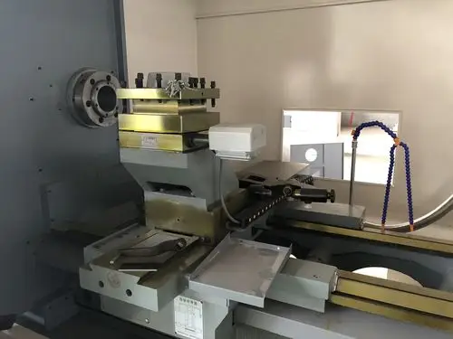 manufacturing method comparison showing cnc machining alongside alternative technologies