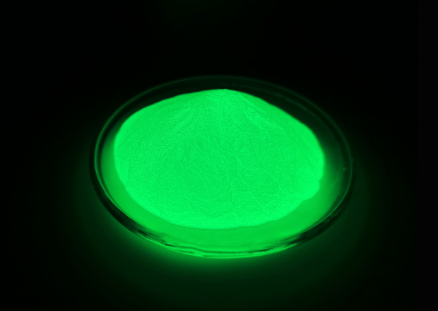 Yellow-green Glow Powder