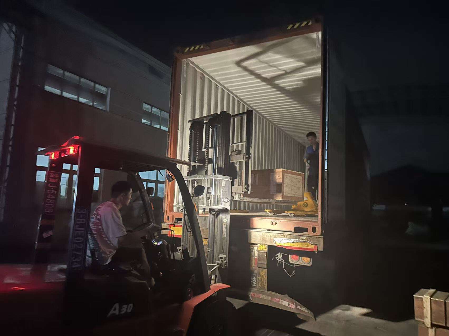 4000bph water bottle machine2.jpg