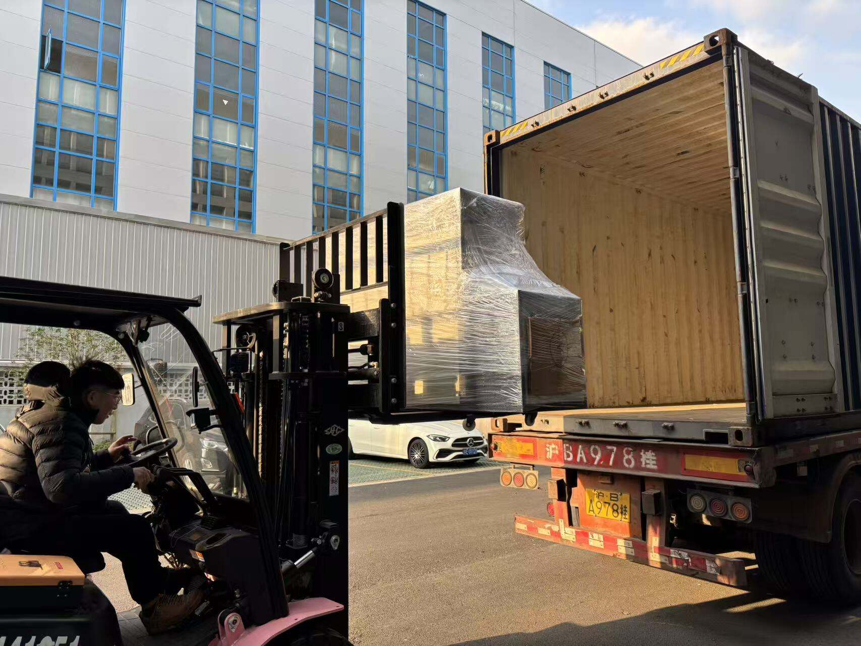 2000BPH Complete Plastic Bottle Water Production Line Shipping to Senegal Today