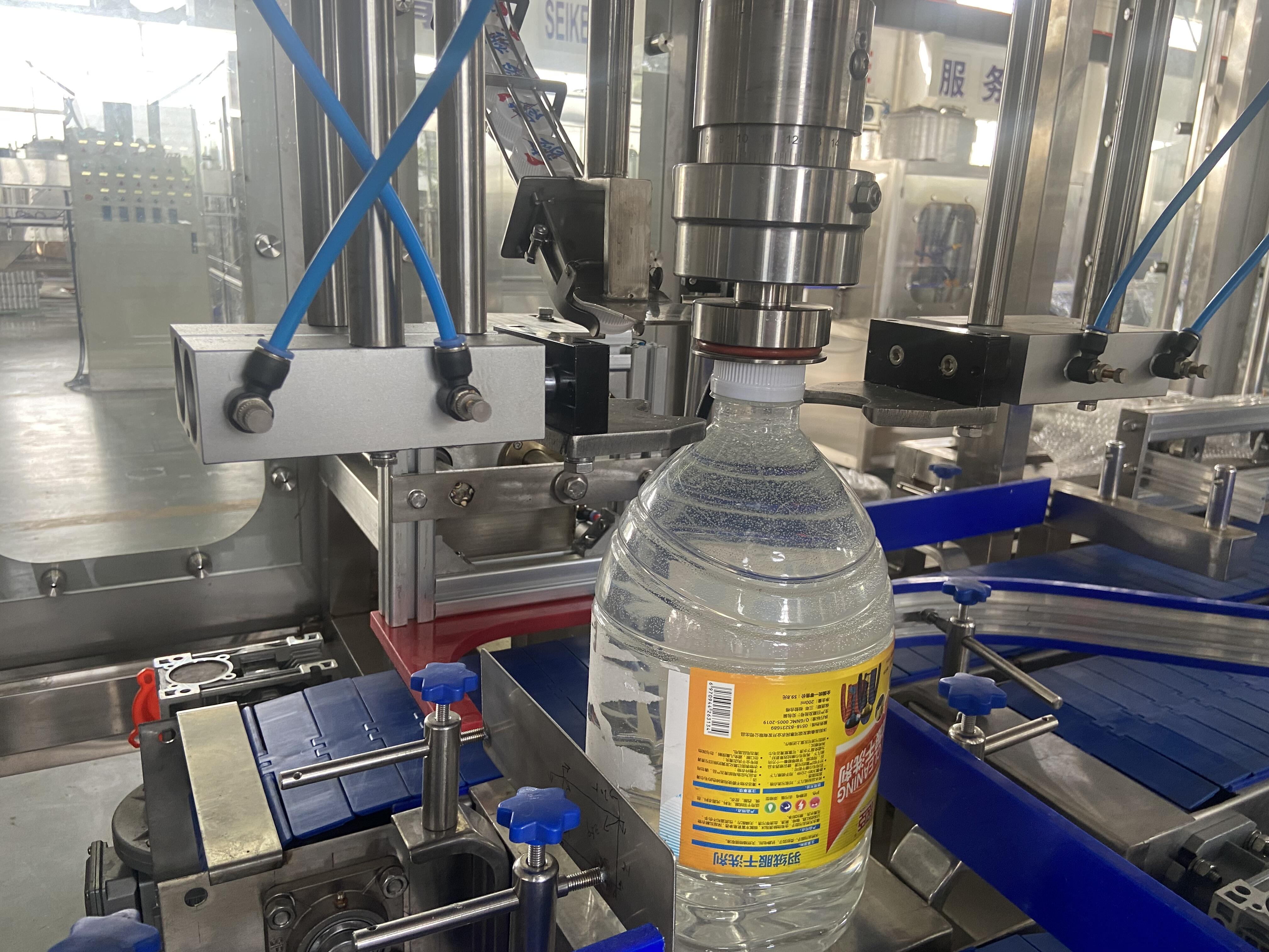 5L water bottle filling machine4.jpg