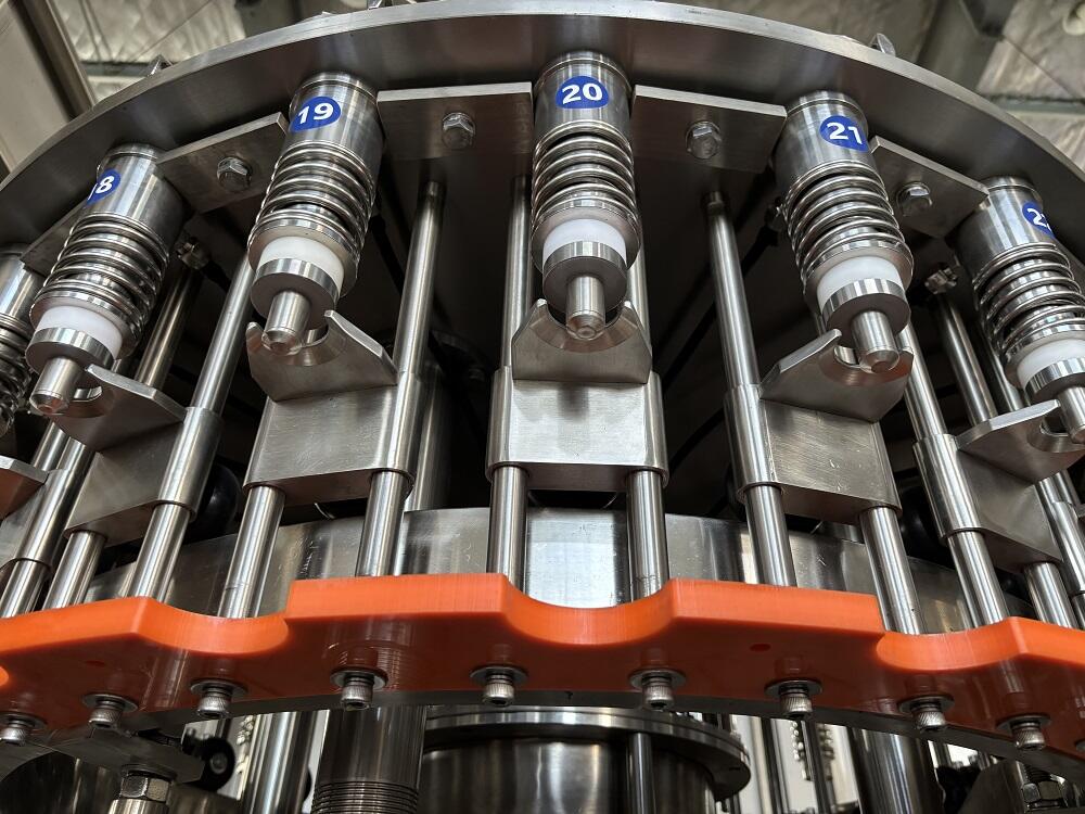 juice filling machine2.jpg