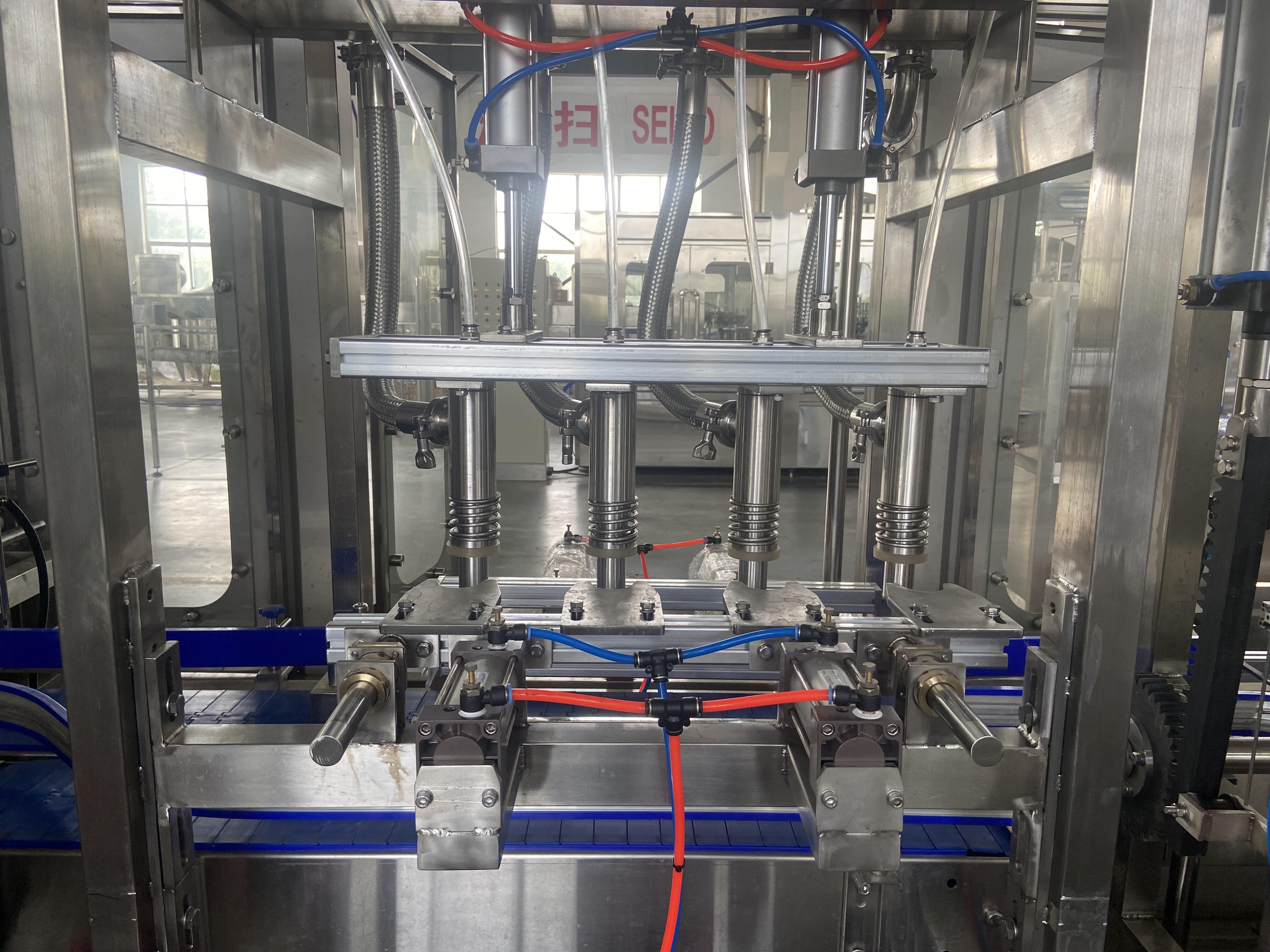 5L water bottle filling machine2.jpg