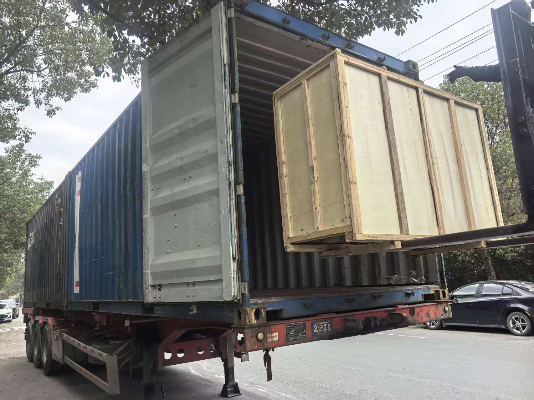 Two Containers of Cosmetic Bottle Blow Molding Machines and Injection Molding Machines Shipped to Brazil, Boosting South American Cosmetic Packaging Industry