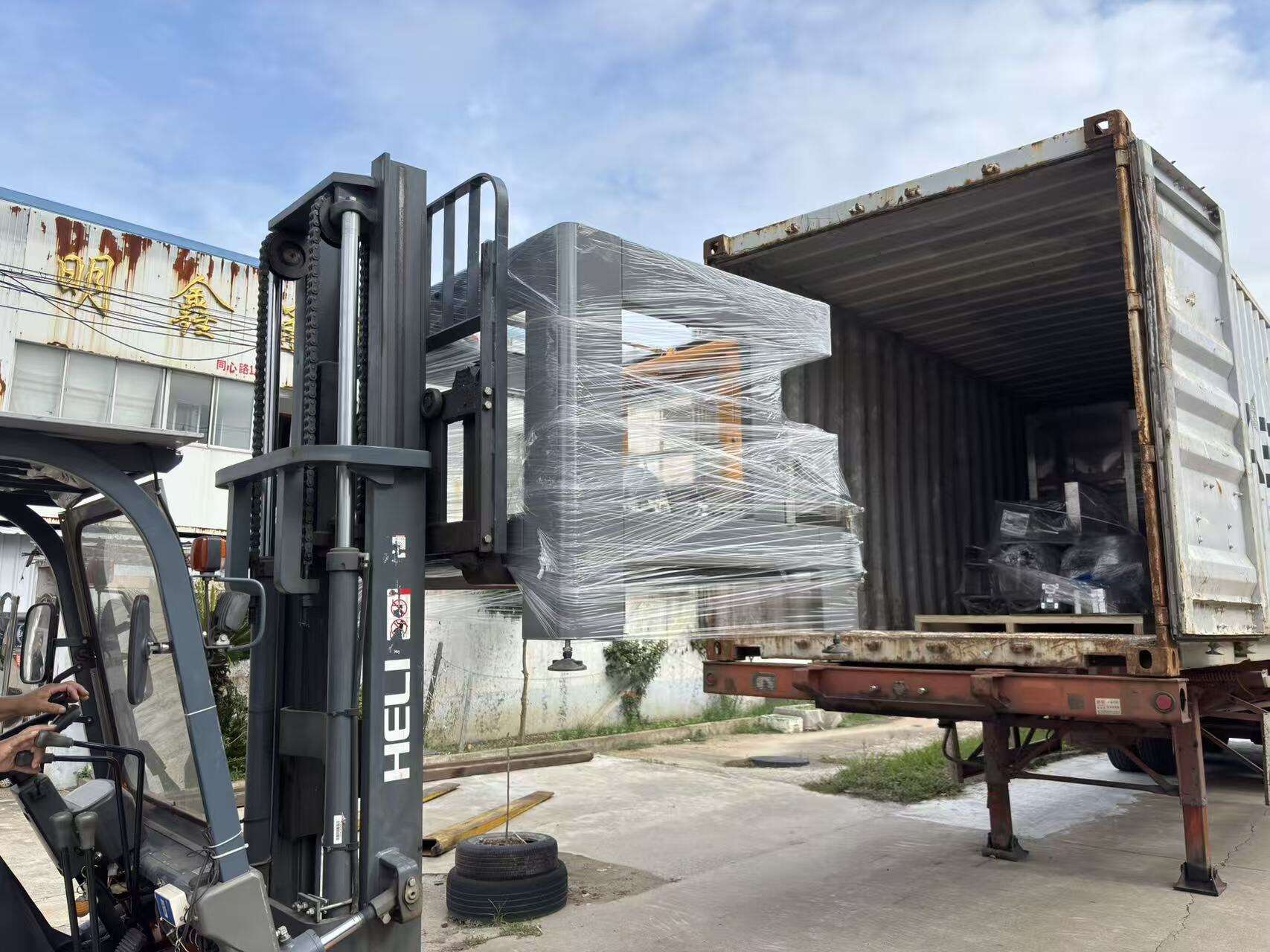 5 gallon bottle filling machine4.jpg