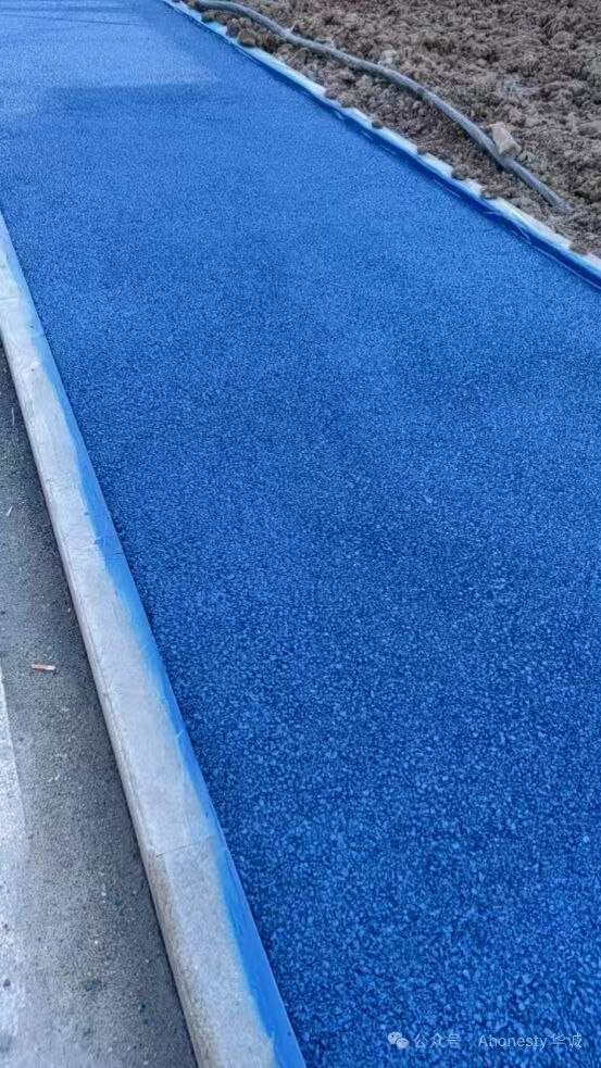 Bagaimana Anda Memilih Tahap Ketahanan Gelincir yang Sesuai untuk Kawasan dengan Pelbagai Tahap Lalulintas Kaki?