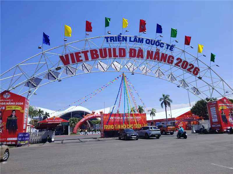 Huacheng Hi-Tech Debuts at VIETBUILD: Radiative Cooling Film Launches in Vietnam, Reconstructing the Fundamental Logic of Building Energy Efficiency 2
