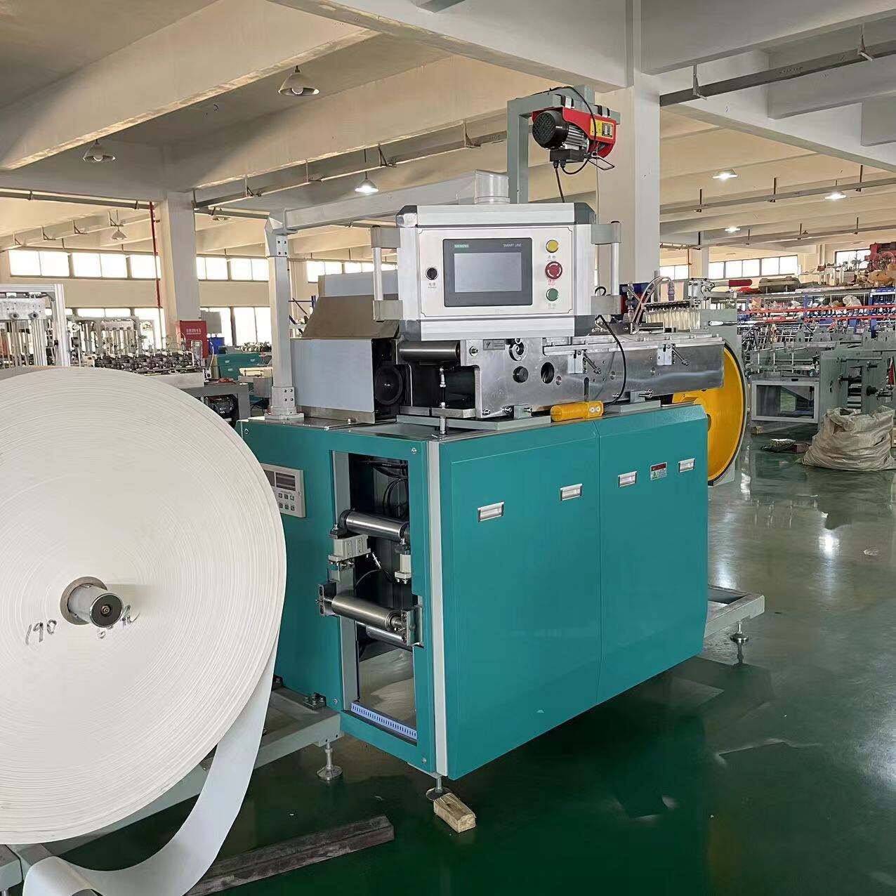 Zwiększ wydajność swojej produkcji dzięki naszej maszynie do klejenia papieru