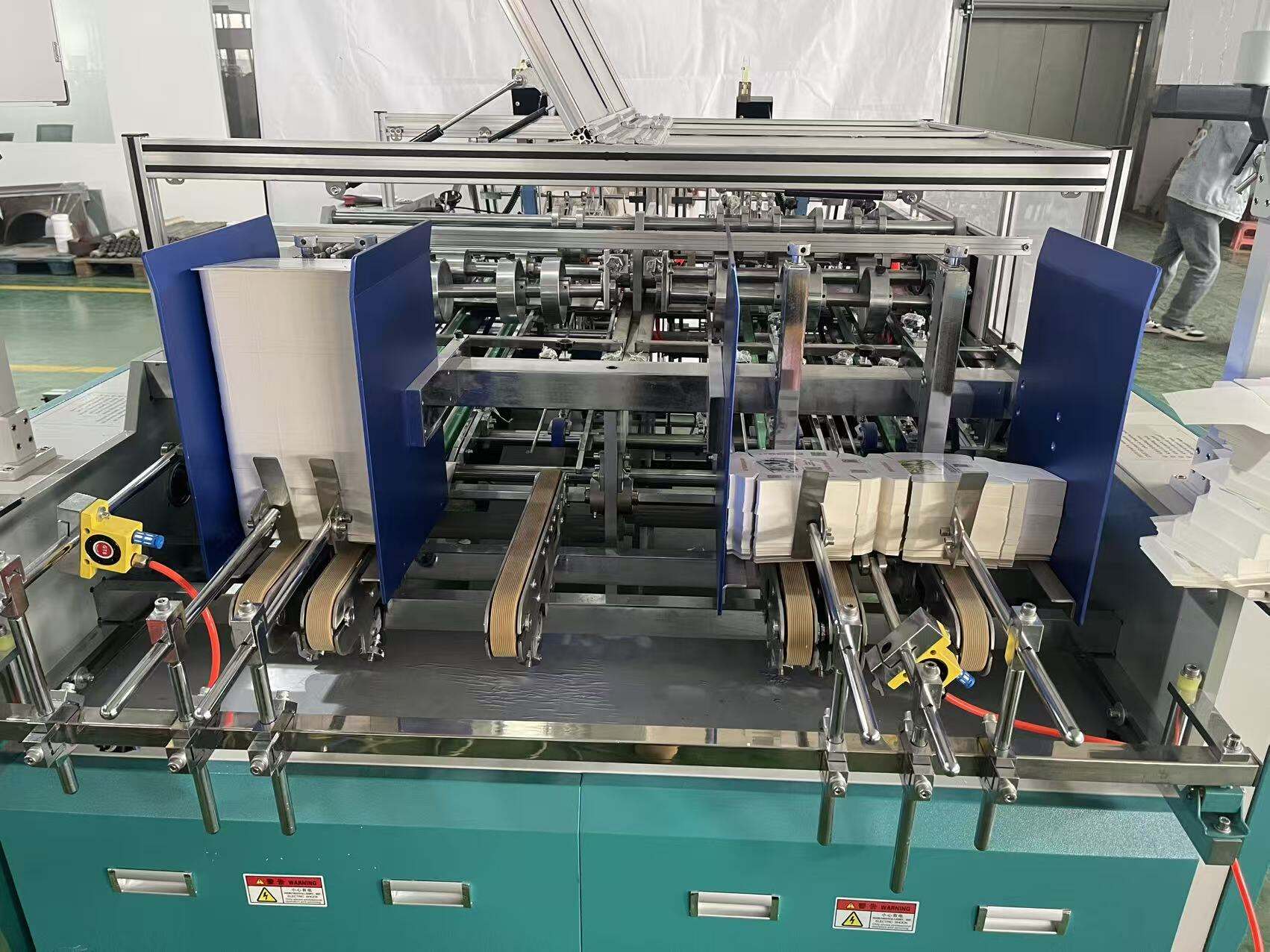 स्वचालित कार्टन एरेक्टर मशीन के साथ अतुलनीय दक्षता