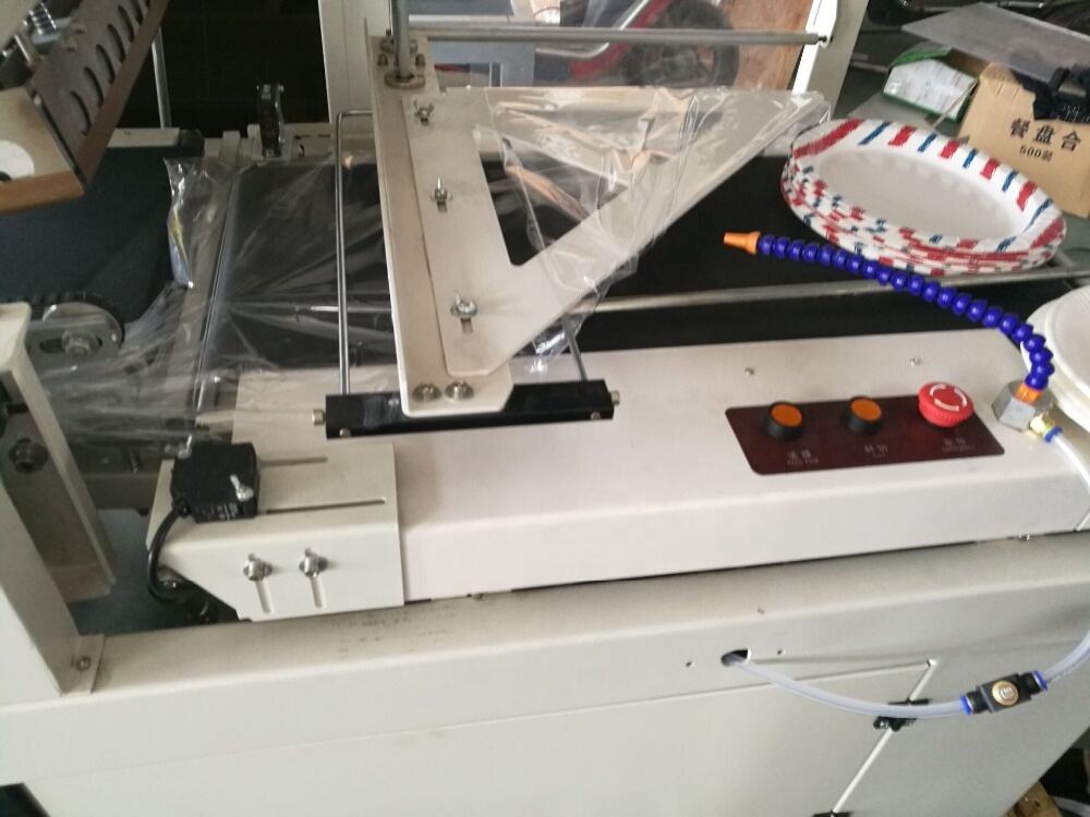 Ungeschlagene Effizienz mit Desktop-Schrumpfverpackungsmaschinen