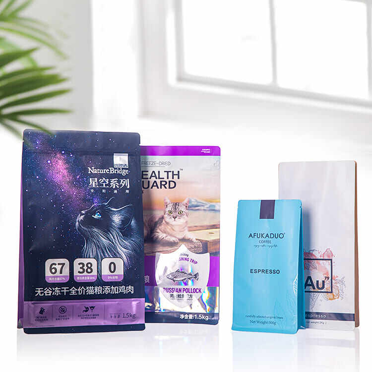 Customized Edge-sealed Bags And Self-standing Zipper Bags For Pet Snacks
