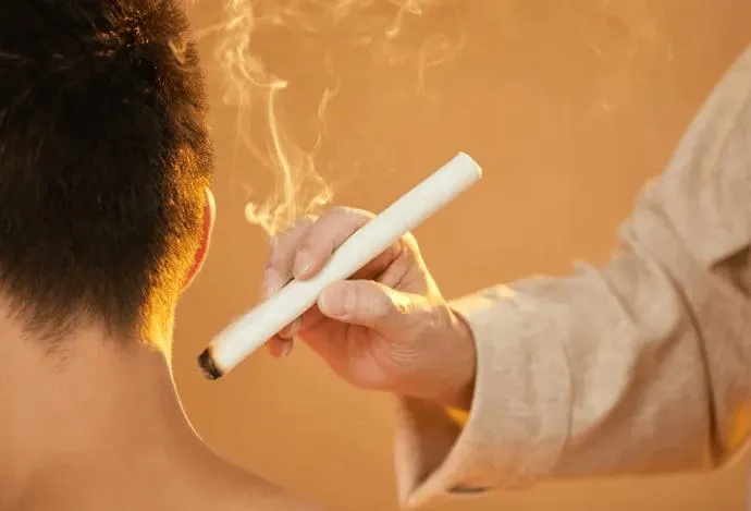 Äkta hantverksmässig moxibustion