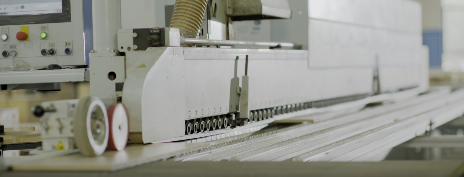 Юкари Мобилност Инженерия жана Так Уни Технология