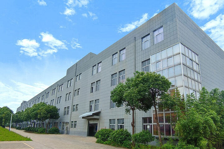 Dmantis Sports Goods Co., Ltd.