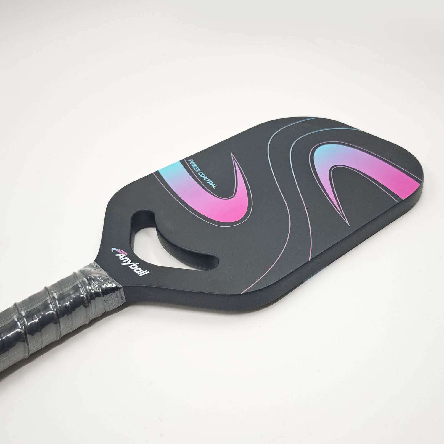 Weight Distribution and Maneuverability Features